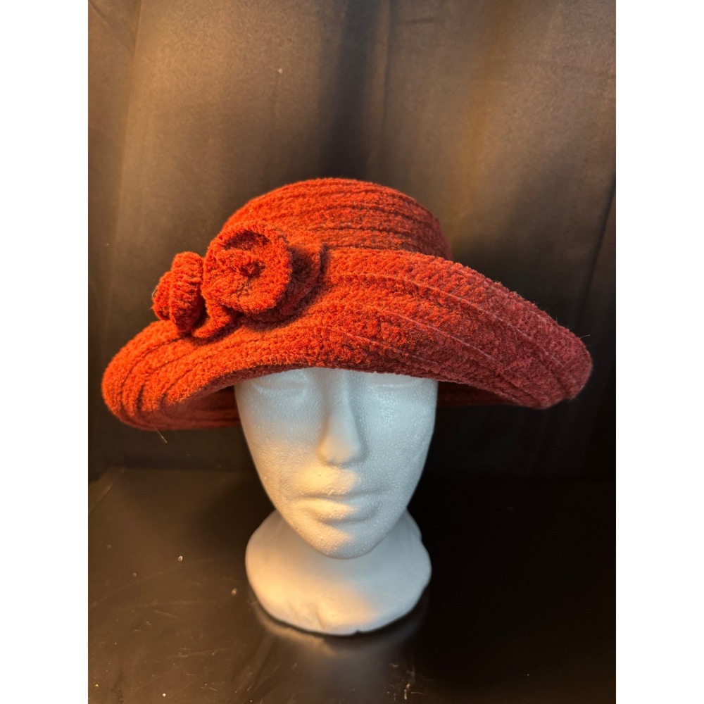 Signature Studio Vintage Rust Red Boucle Knit Floral Cloche Hat RN 31289